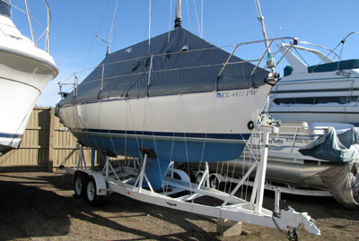 Catalina 260 on trailer